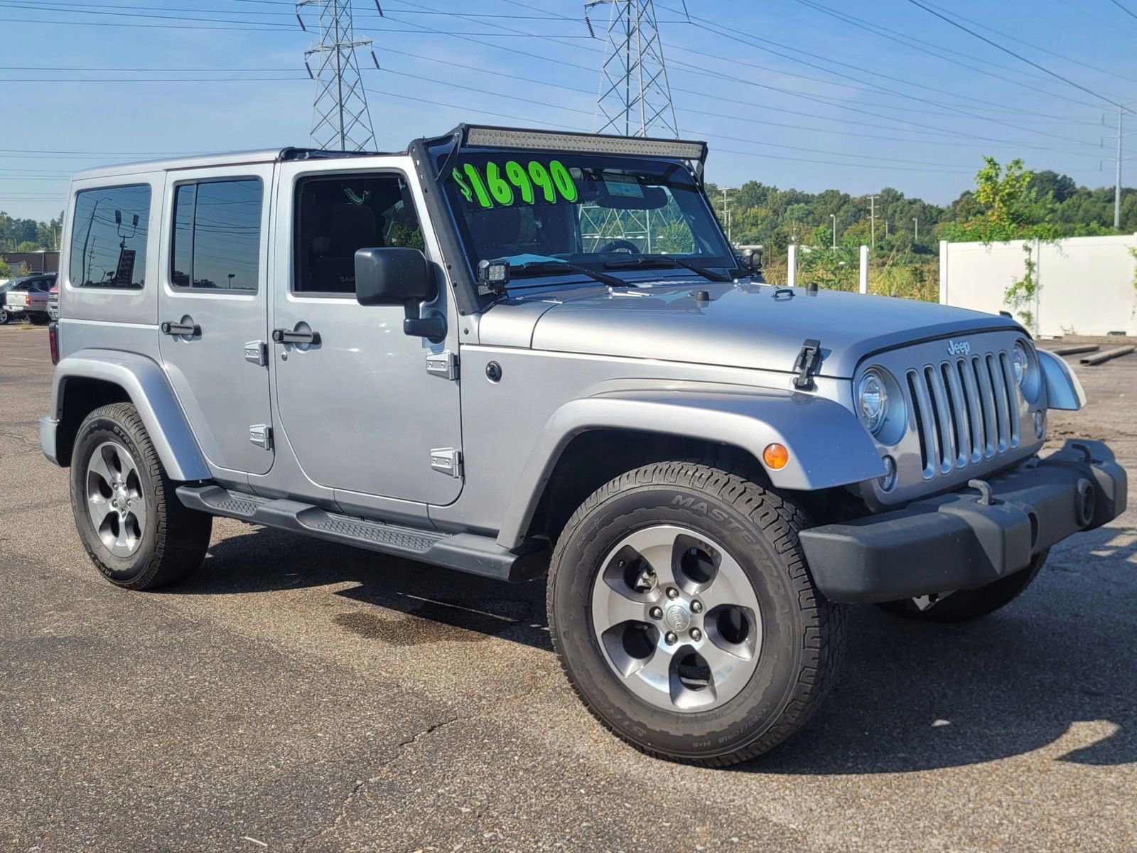 Used 2018 Jeep Wrangler Unlimited Sahara w/ Max Tow Package image 28