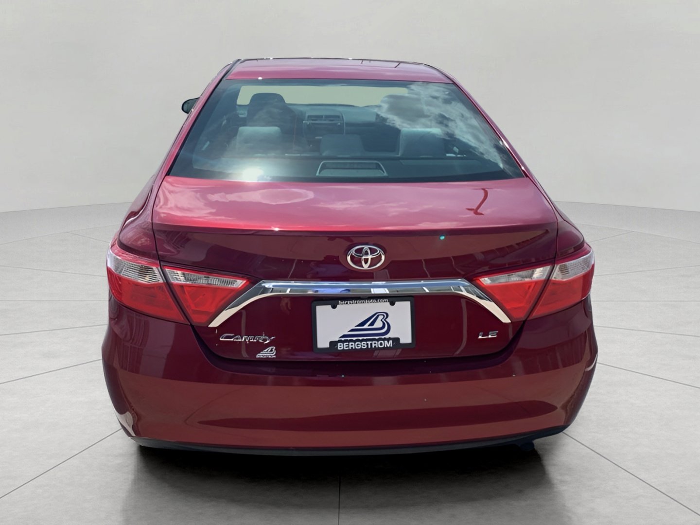 Used 2017 Toyota Camry LE FWD image 6