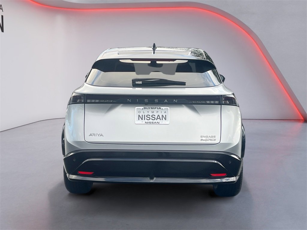 Used 2023 Nissan Ariya AWD image 4