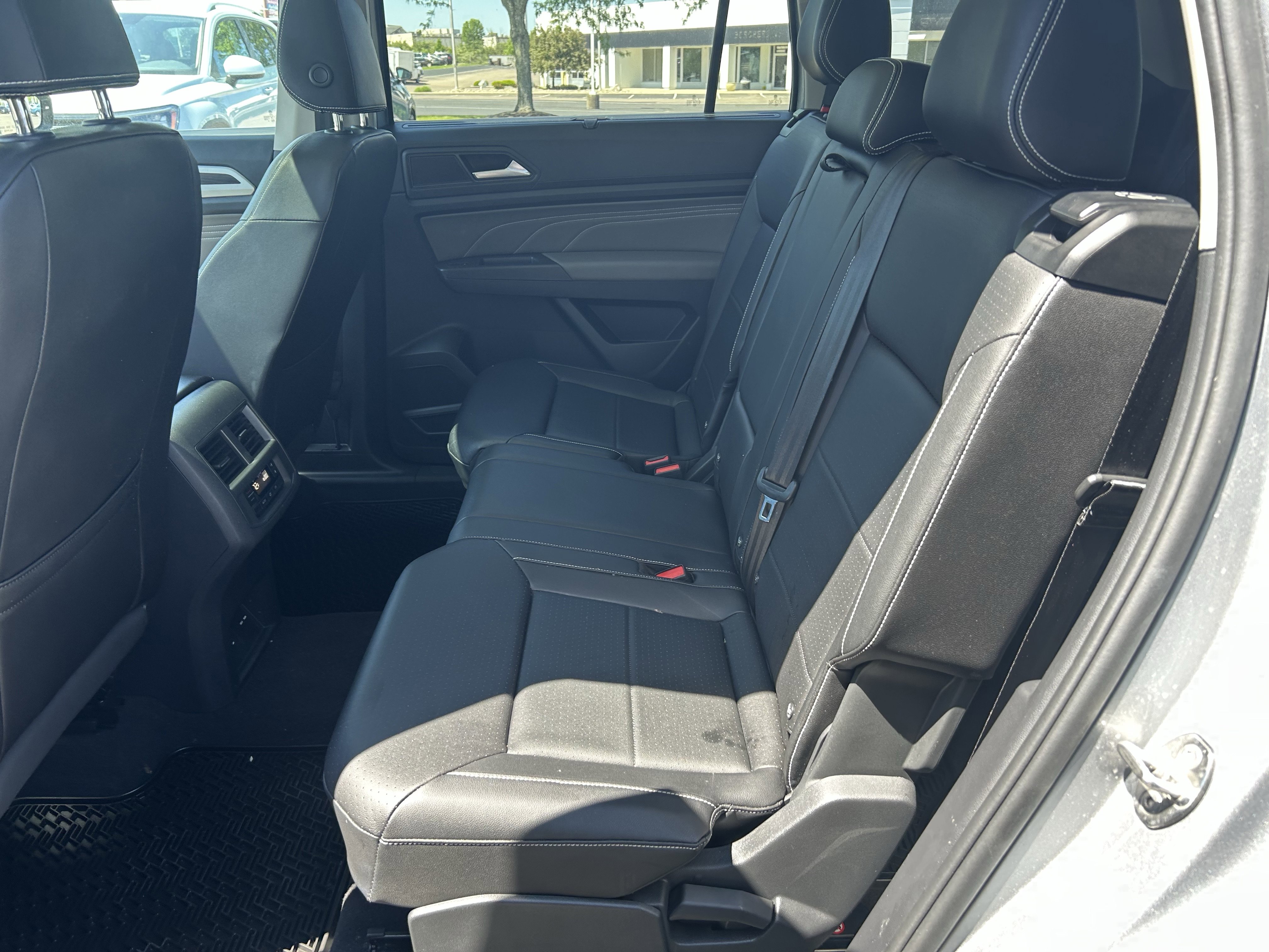 Certified 2023 Volkswagen Atlas SE w/ Panoramic Sunroof Package AWD/4WD image 24