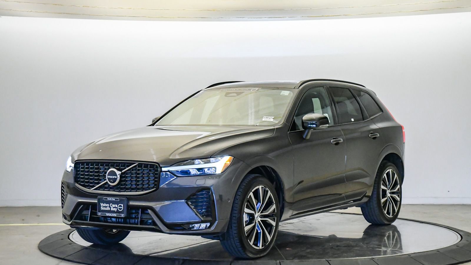 Certified 2023 Volvo XC60 B5 Plus w/ Climate Package