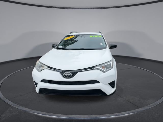Used 2018 Toyota RAV4 LE image 5