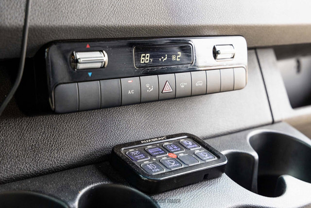 Used 2021 Mercedes-Benz Sprinter 2500 image 30