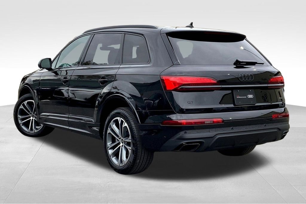 Certified 2025 Audi Q7 2.0T Premium w/ Convenience Plus Package image 12