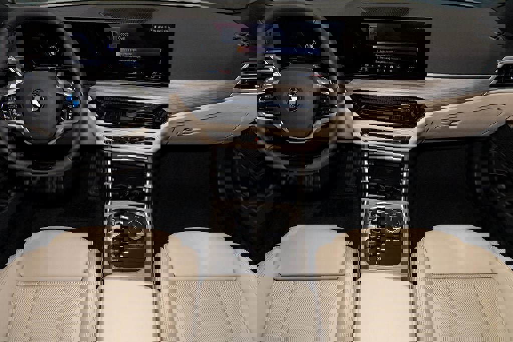 New 2026 BMW 330i xDrive Sedan w/ Convenience Package image 38