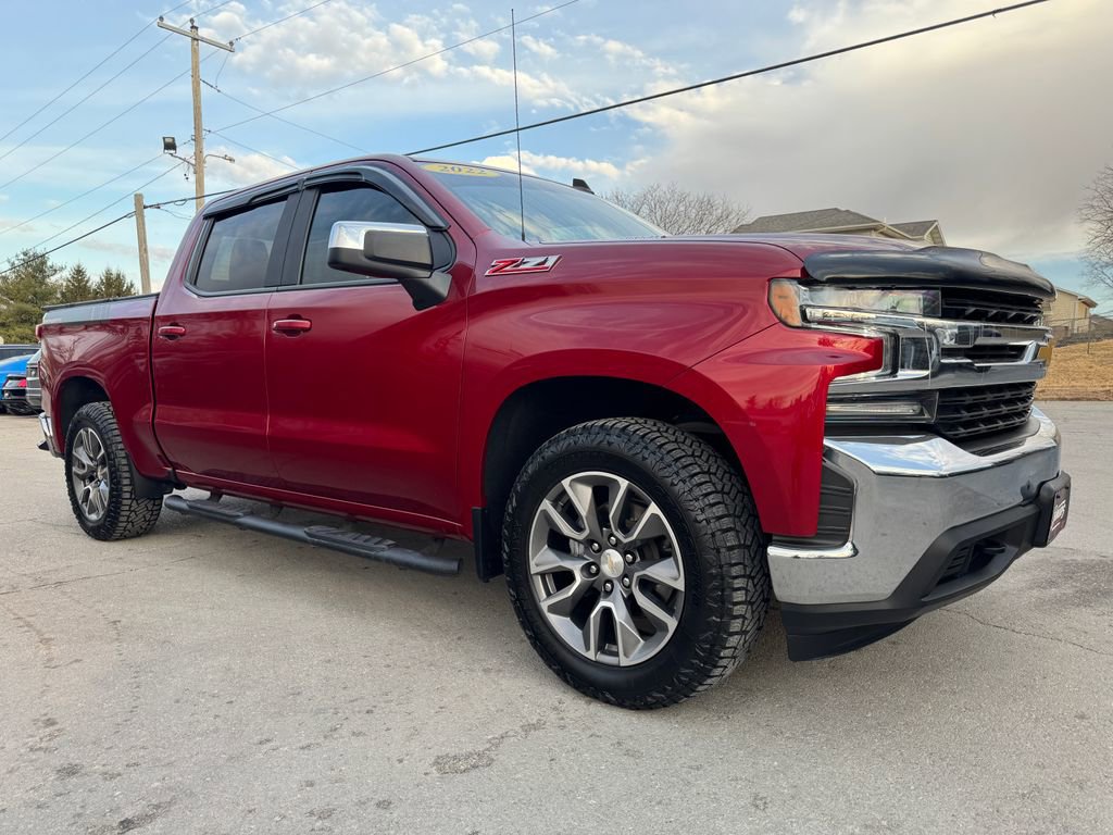 Used 2022 Chevrolet Silverado 1500 LT image 3