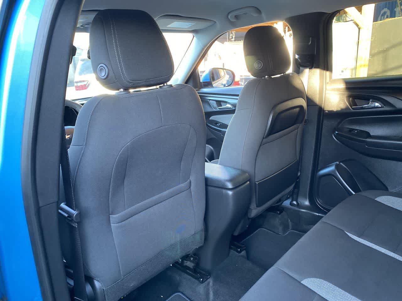 Used 2025 Chevrolet TrailBlazer LT AWD/4WD image 16