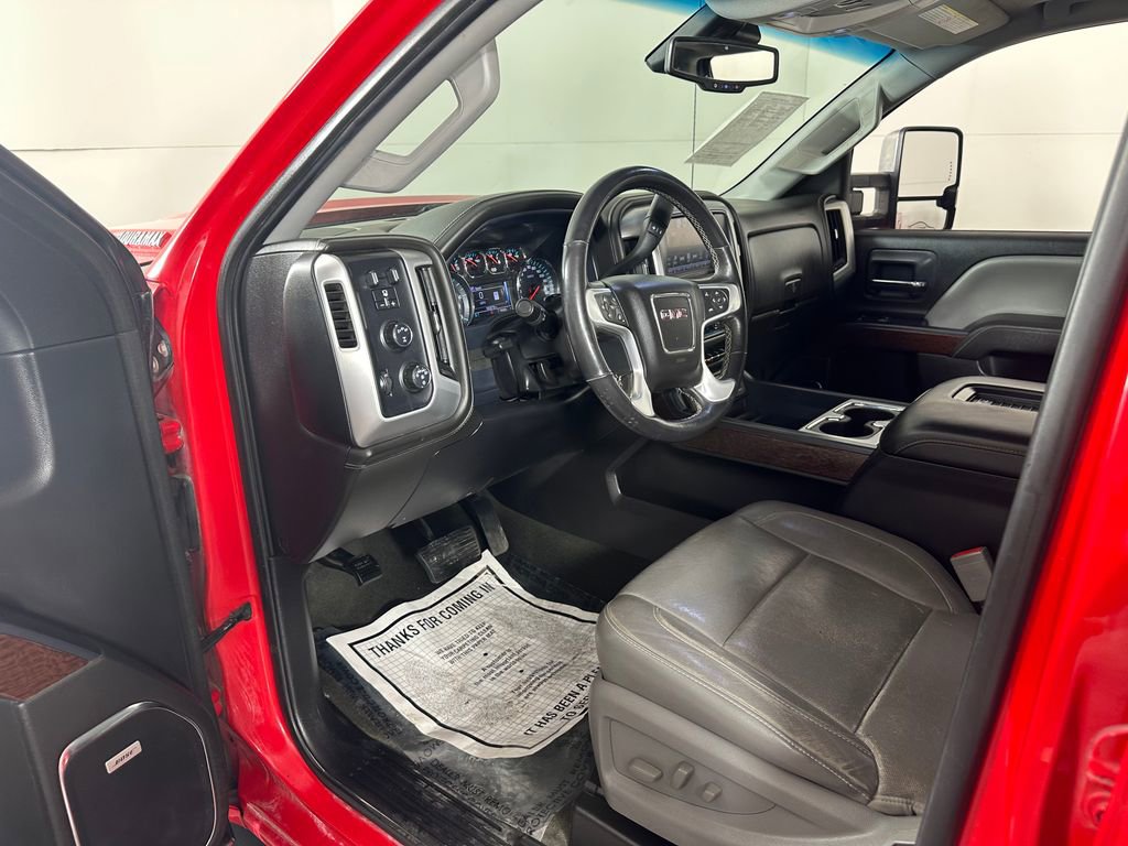 Used 2017 GMC Sierra 2500 SLT w/ Duramax Plus Package image 21