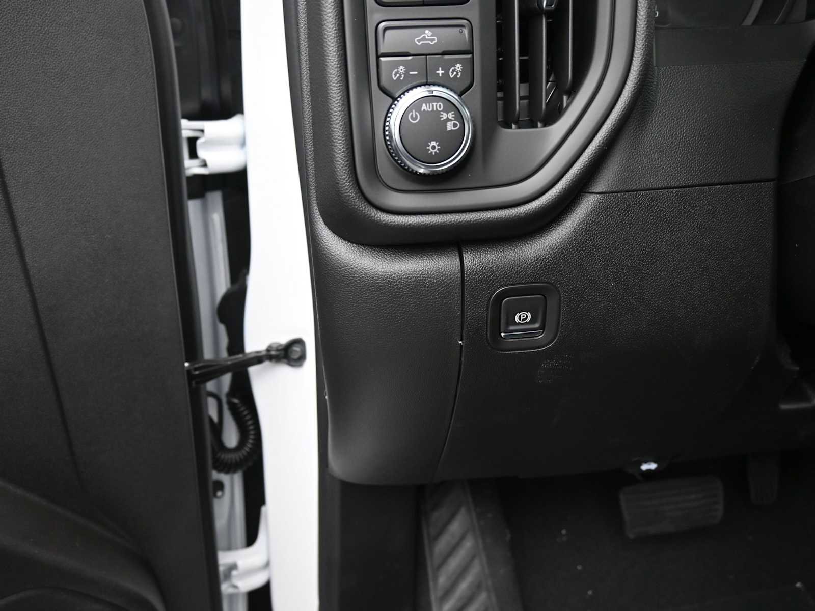 New 2026 GMC Sierra 1500 Pro image 13