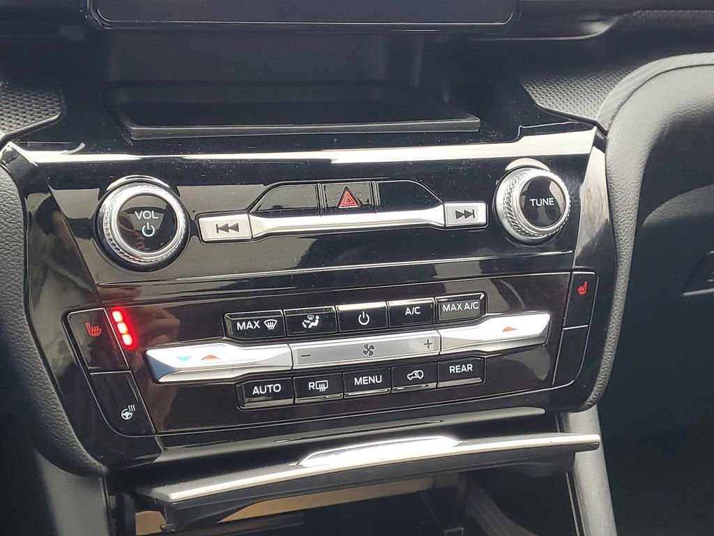 Used 2023 Ford Explorer ST-Line w/ Class IV Trailer Tow Package image 28