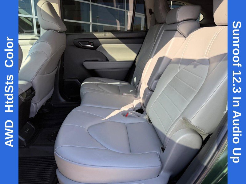 Used 2023 Toyota Highlander XLE AWD/4WD image 12