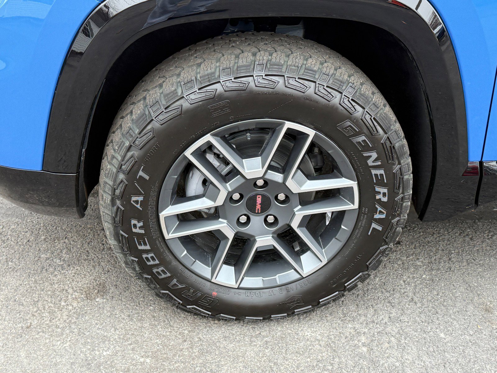 New 2026 GMC Terrain AT4 w/ LPO, Floor Liner Package AWD/4WD image 9