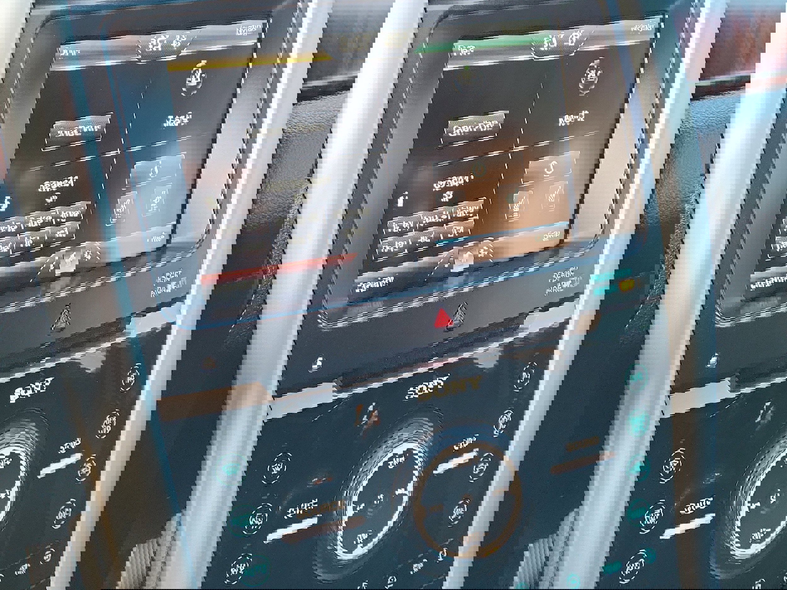 Used 2013 Ford Edge Limited AWD/4WD image 19