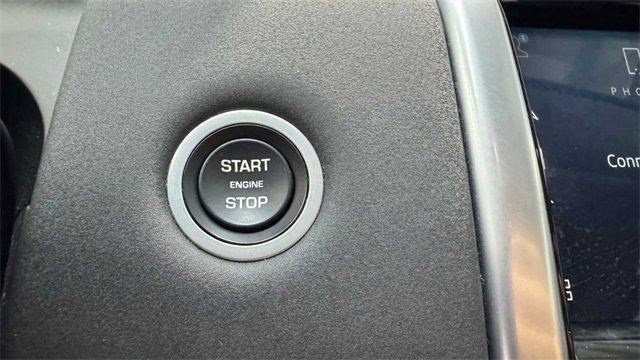 Used 2021 Land Rover Discovery Sport S image 27