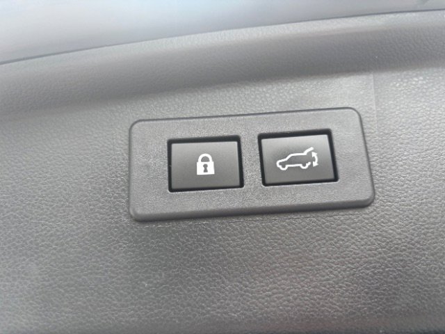 Used 2020 Subaru Outback Touring image 46