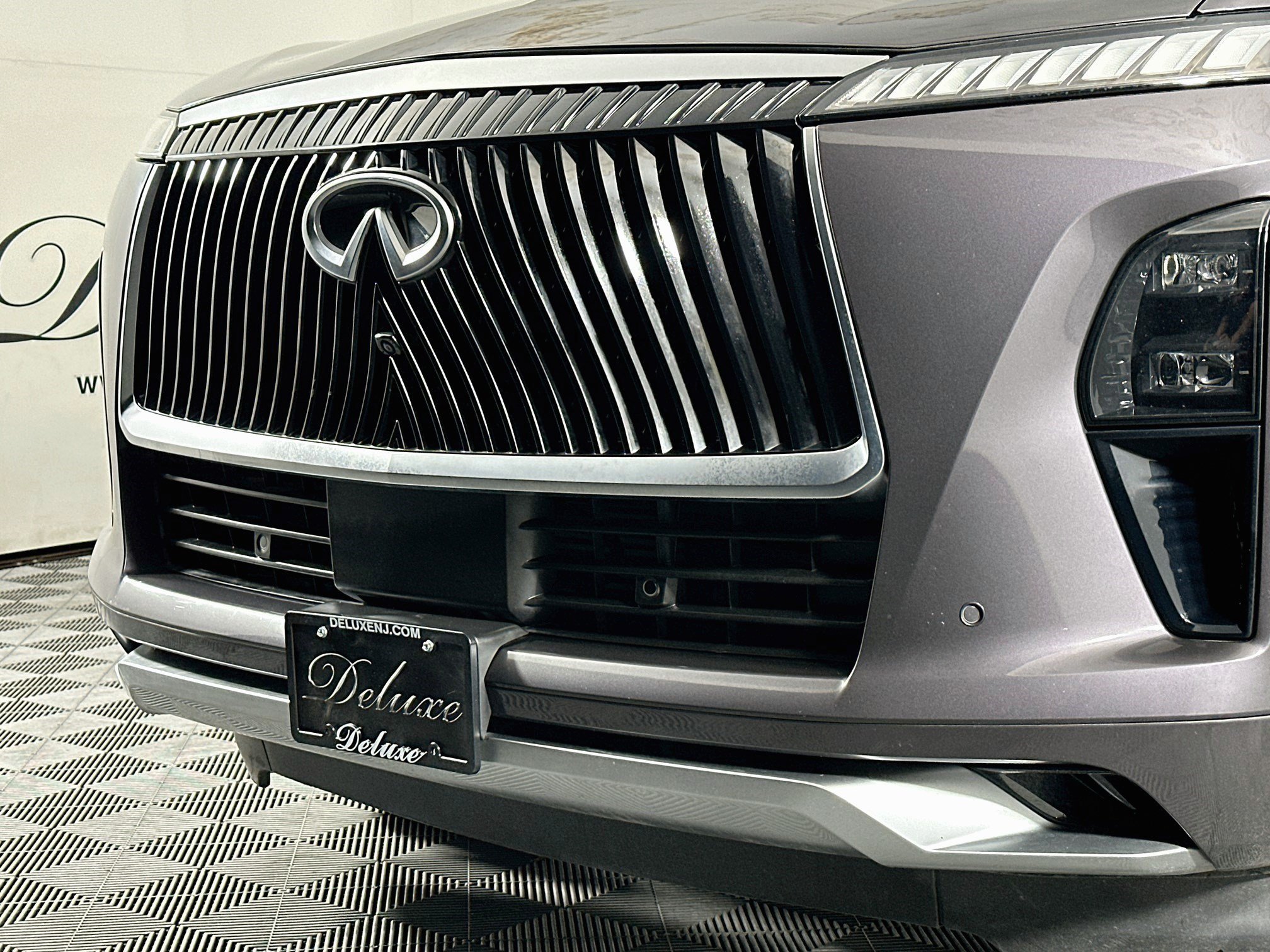 Used 2025 INFINITI QX80 Luxe AWD/4WD image 35