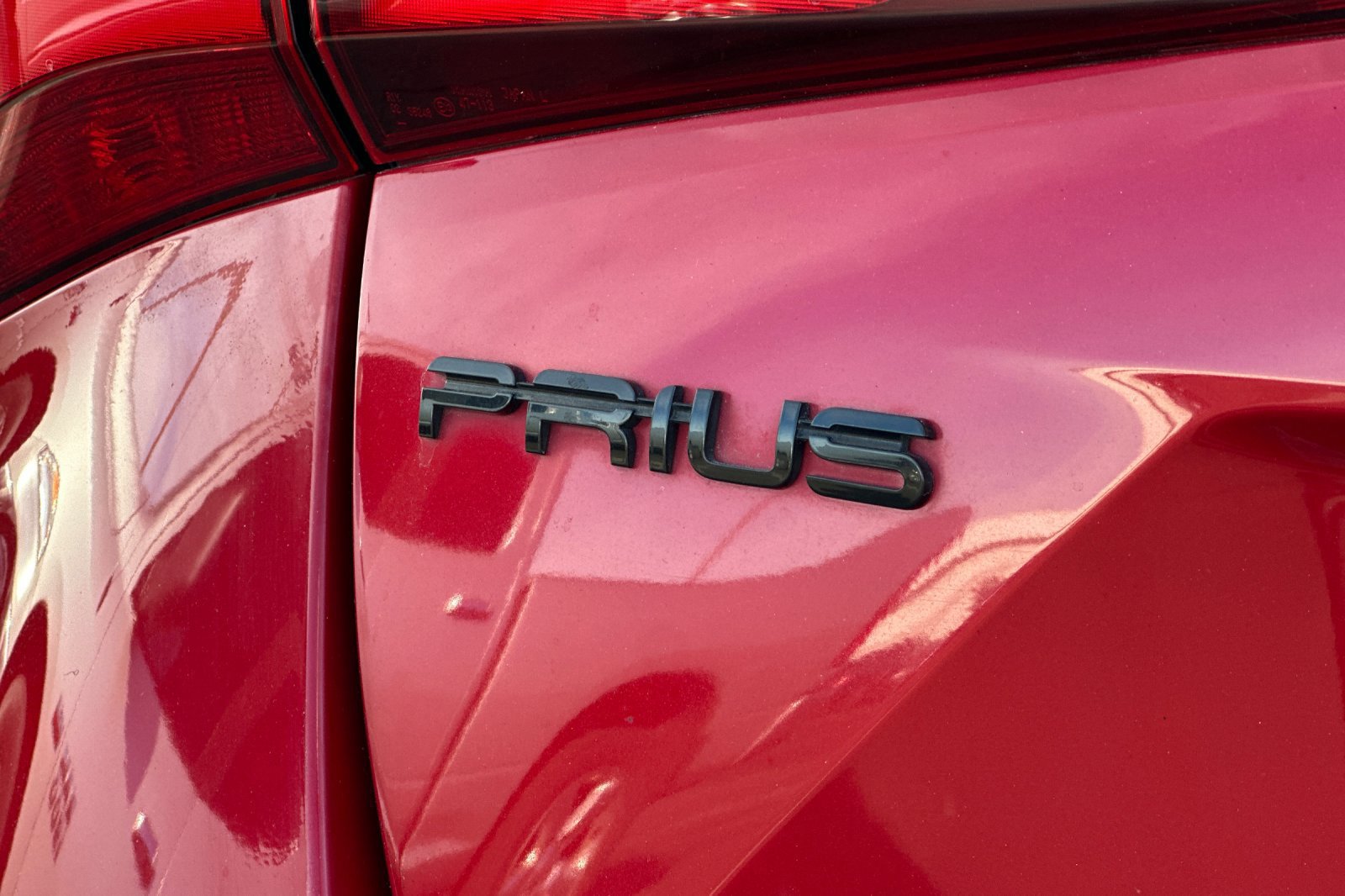 Certified 2021 Toyota Prius L Eco image 26