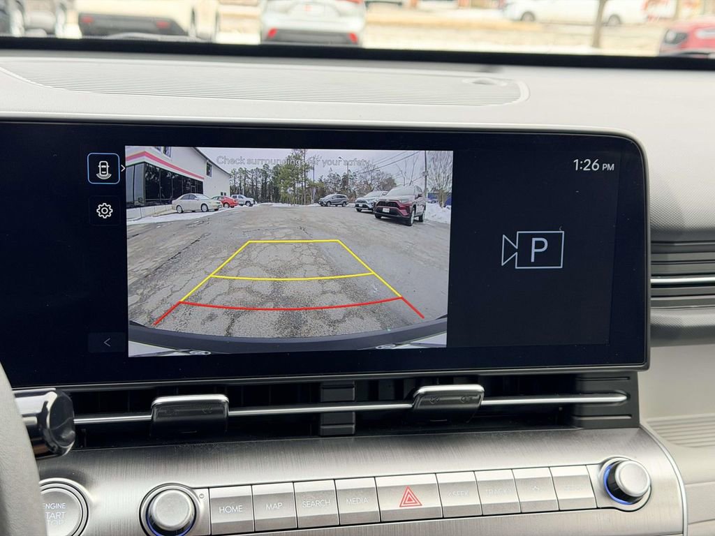 Used 2025 Hyundai Kona SE image 4