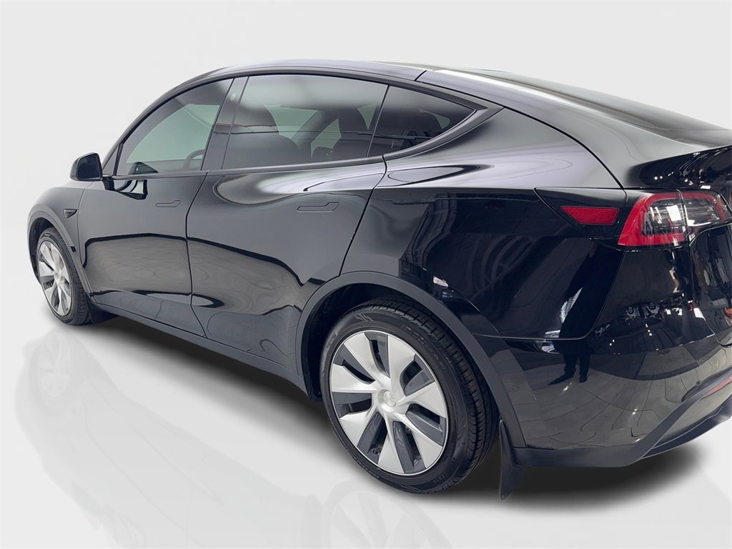 Used 2021 Tesla Model Y Long Range image 14