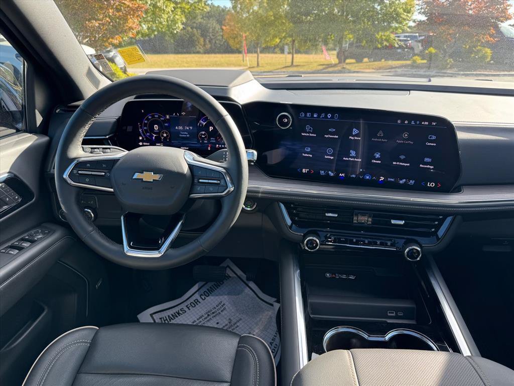 Used 2026 Chevrolet Tahoe Premier AWD/4WD image 16