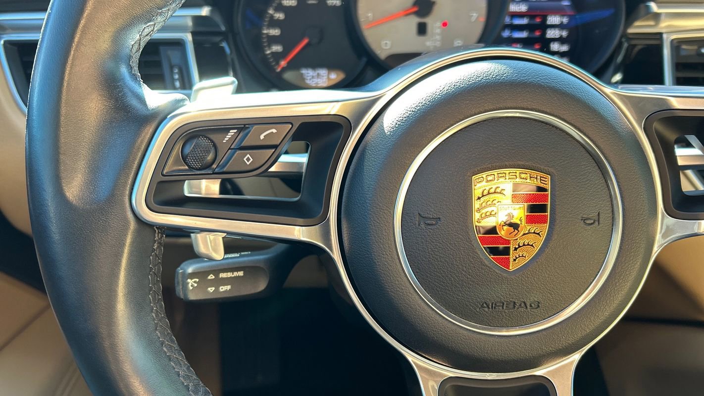 Used 2017 Porsche Macan S image 33