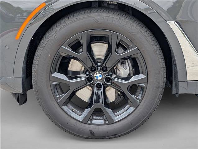 Used 2026 BMW X7 xDrive40i w/ Premium Package AWD/4WD image 10