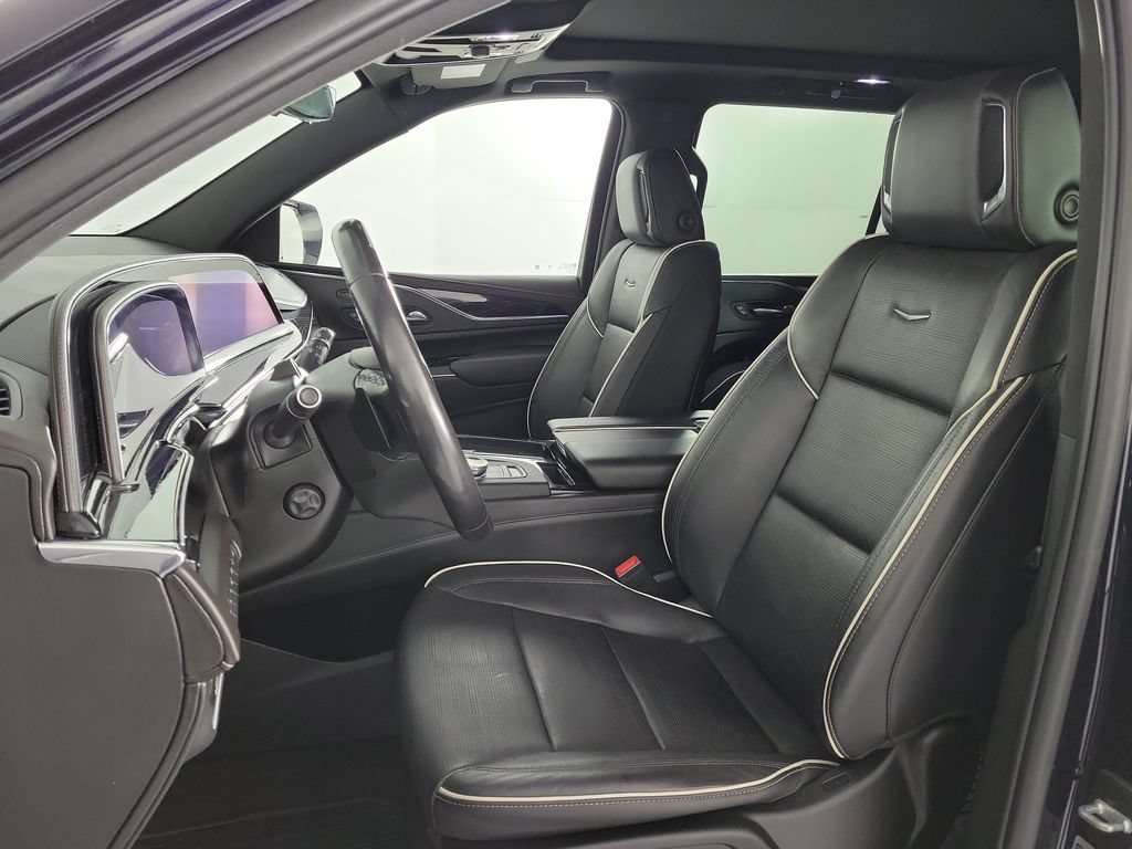 Used 2022 Cadillac Escalade Sport w/ Touring Package AWD/4WD image 17