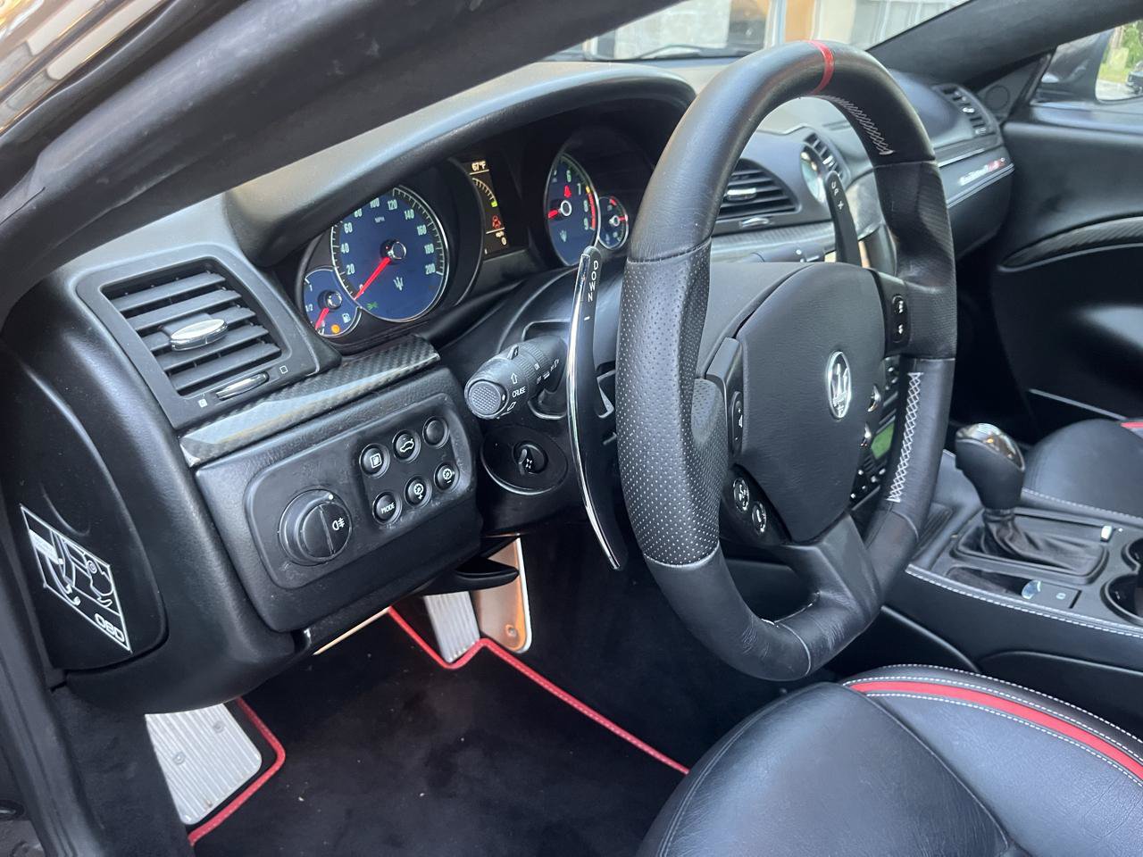 Used 2015 Maserati GranTurismo MC Centennial RWD image 21