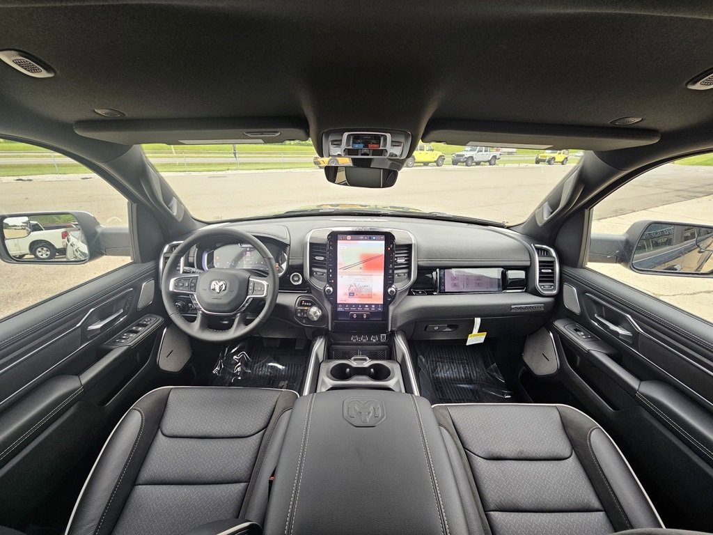 New 2025 RAM 1500 Laramie image 32