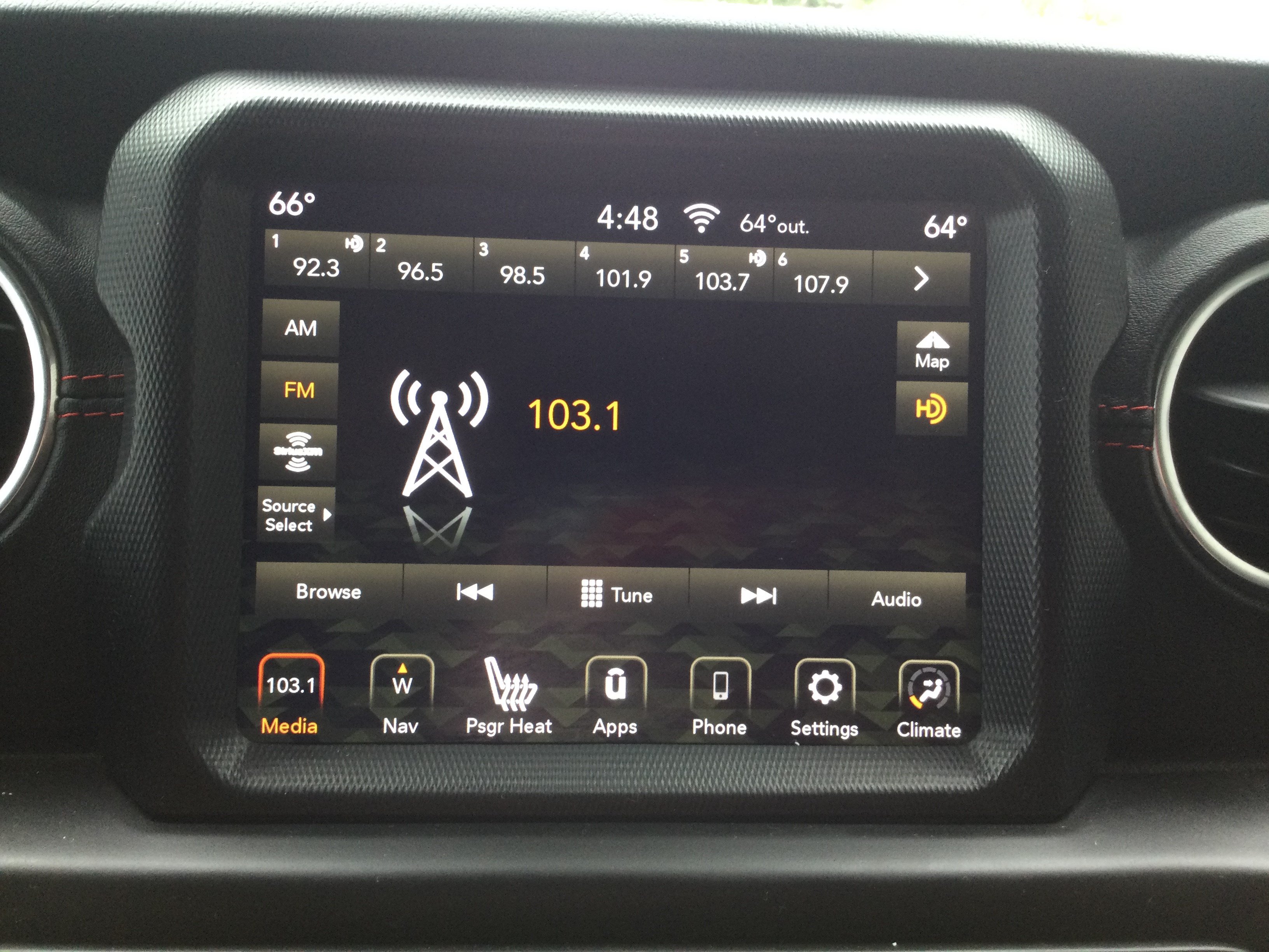 Used 2020 Jeep Gladiator Rubicon AWD/4WD image 11