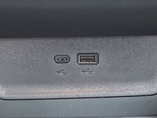 New 2026 Chevrolet Equinox RS w/ Convenience Package III AWD/4WD image 8