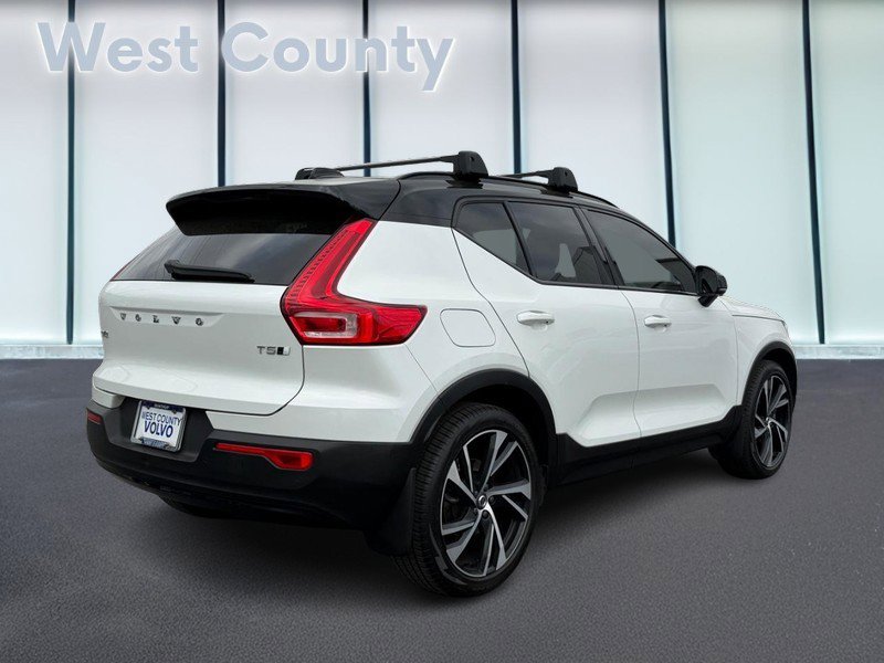 Used 2021 Volvo XC40 T5 R-Design w/ Advanced Package image 4