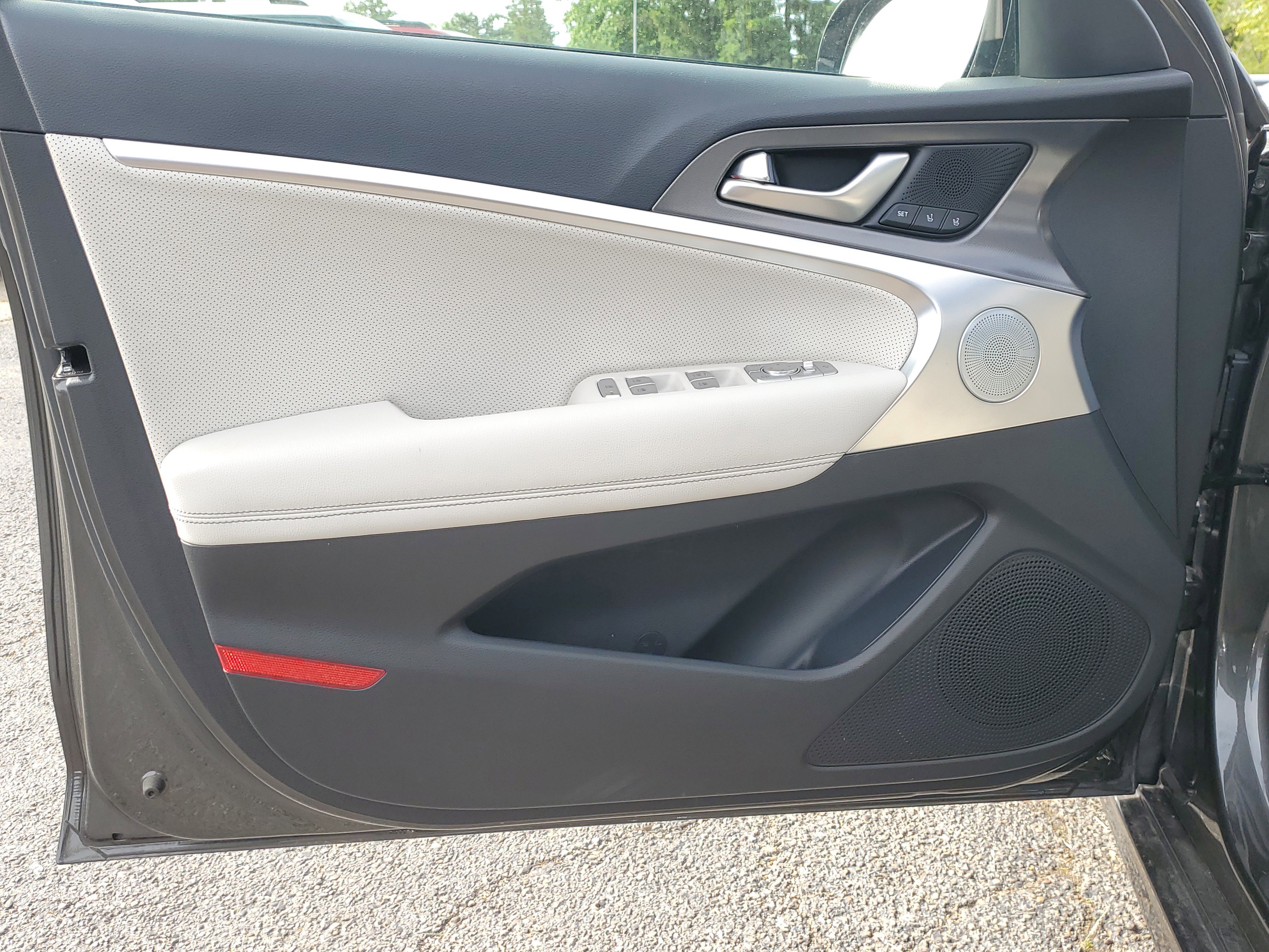 Used 2024 Genesis G70 2.5T w/ Sport Prestige Package AWD/4WD image 19