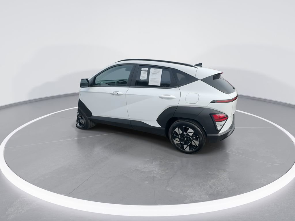 Used 2025 Hyundai Kona SEL image 6
