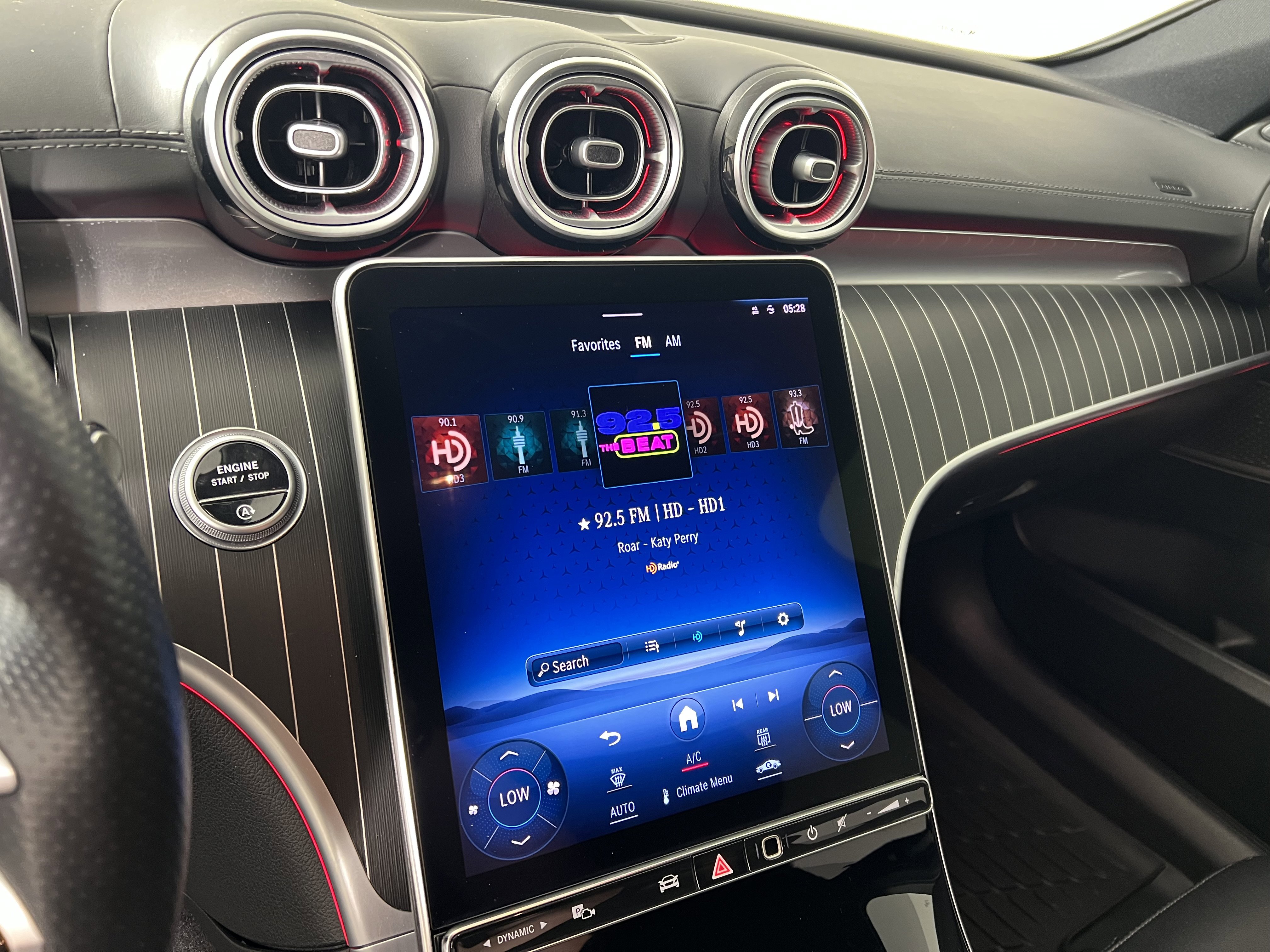 Certified 2022 Mercedes-Benz C 300 4MATIC Sedan image 29