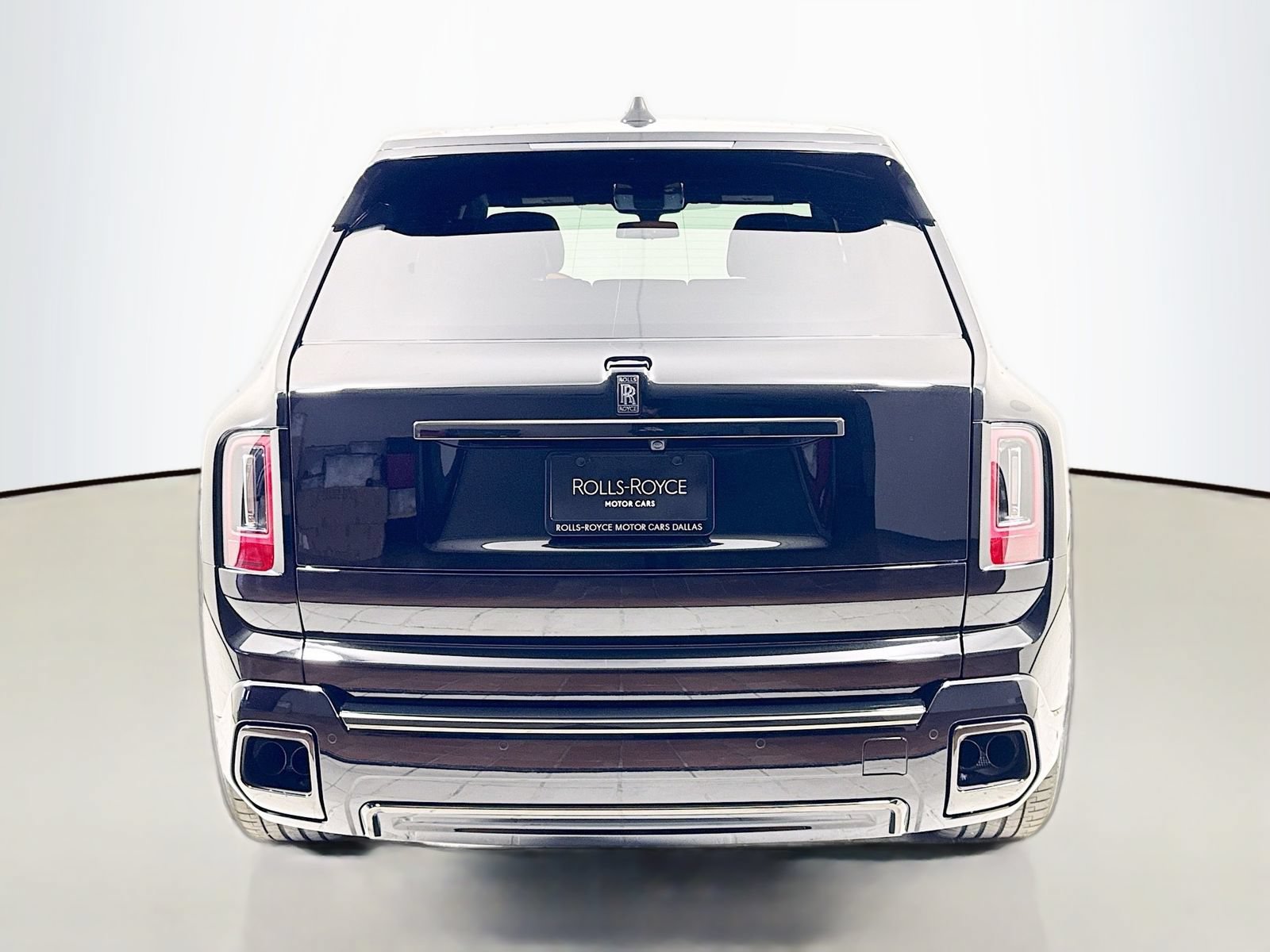 Certified 2026 Rolls-Royce Cullinan Black Badge AWD/4WD image 7