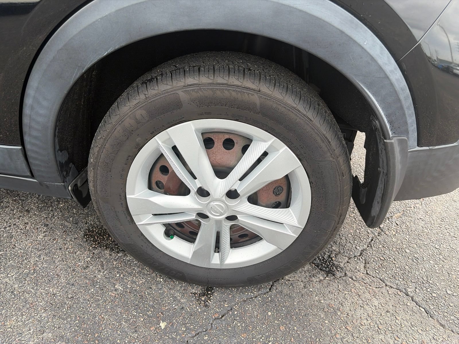 Used 2020 Nissan Kicks S FWD image 11