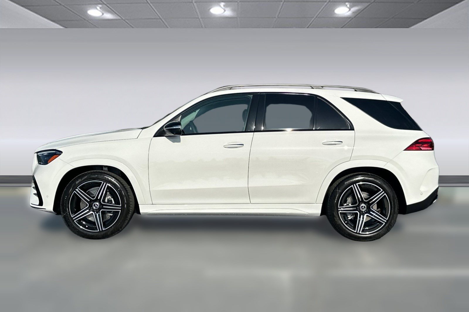 New 2026 Mercedes-Benz GLE 450 4MATIC image 2