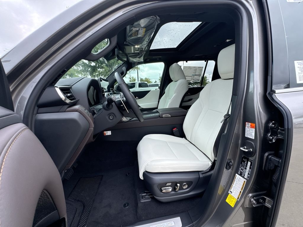 New 2026 Lexus LX 700h Luxury AWD/4WD image 19