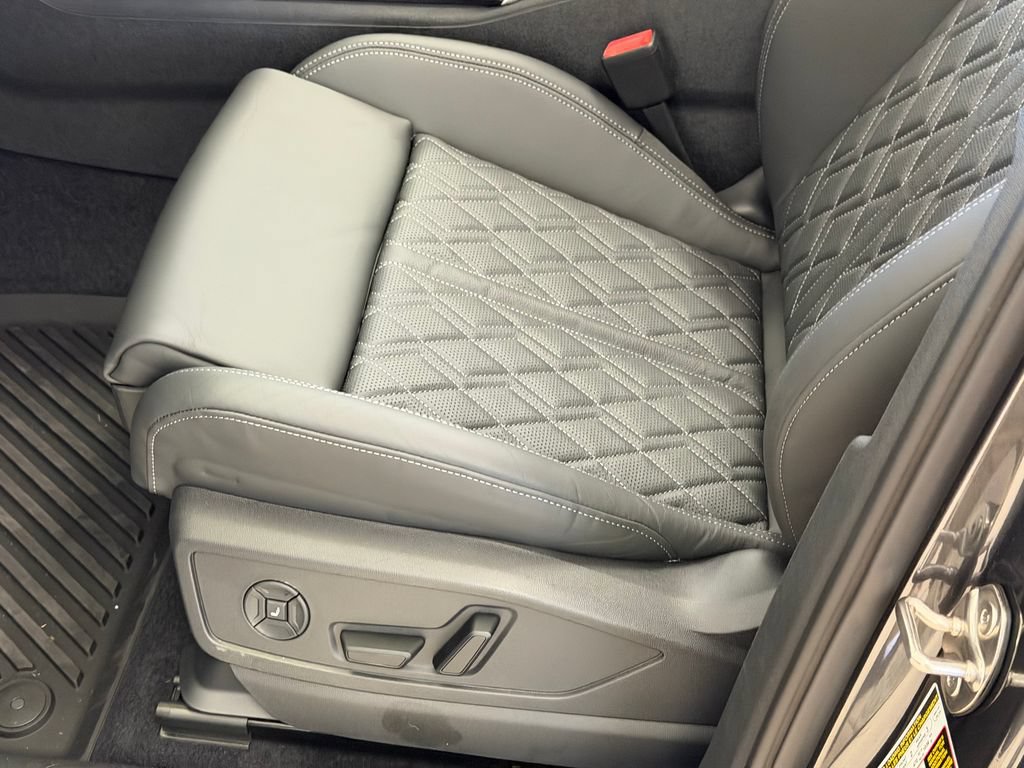New 2026 Audi SQ5 Premium Plus AWD/4WD image 17