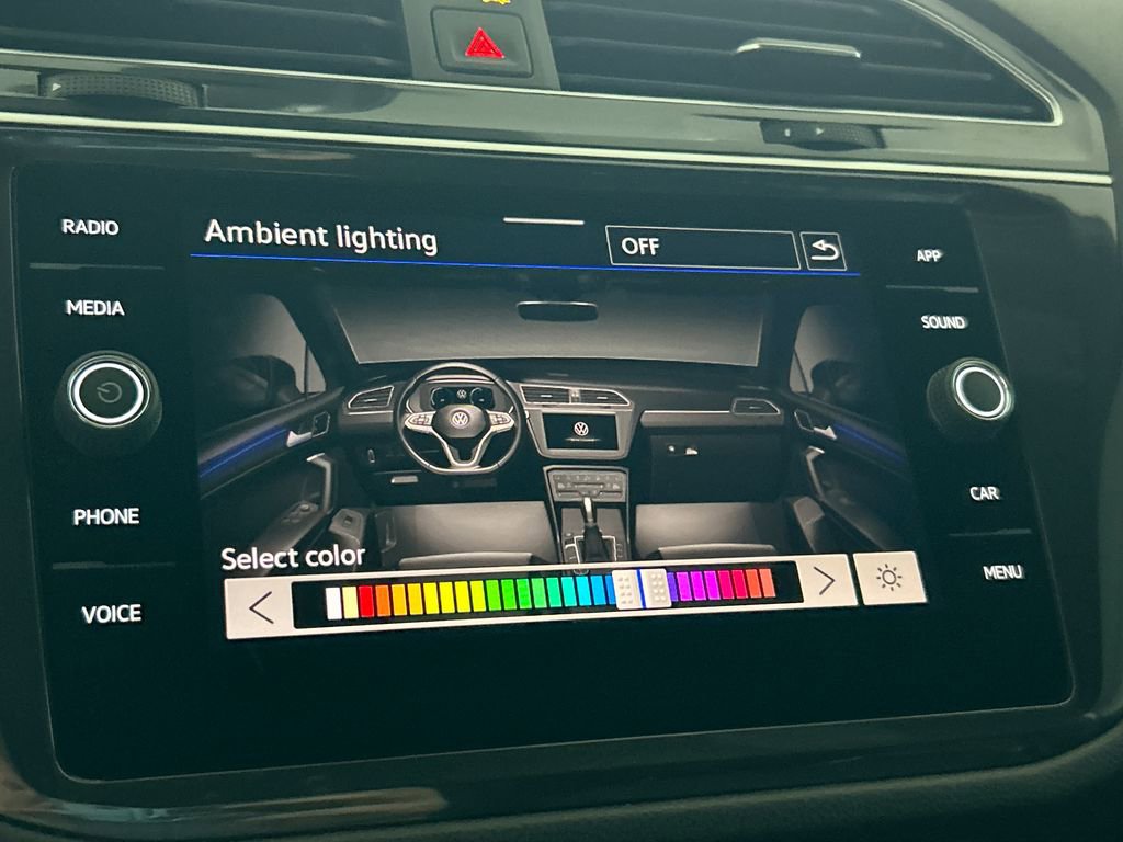 Certified 2024 Volkswagen Tiguan SE R-Line image 27