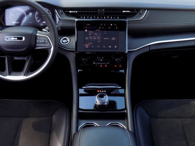 New 2024 Jeep Grand Cherokee L Altitude AWD/4WD image 12