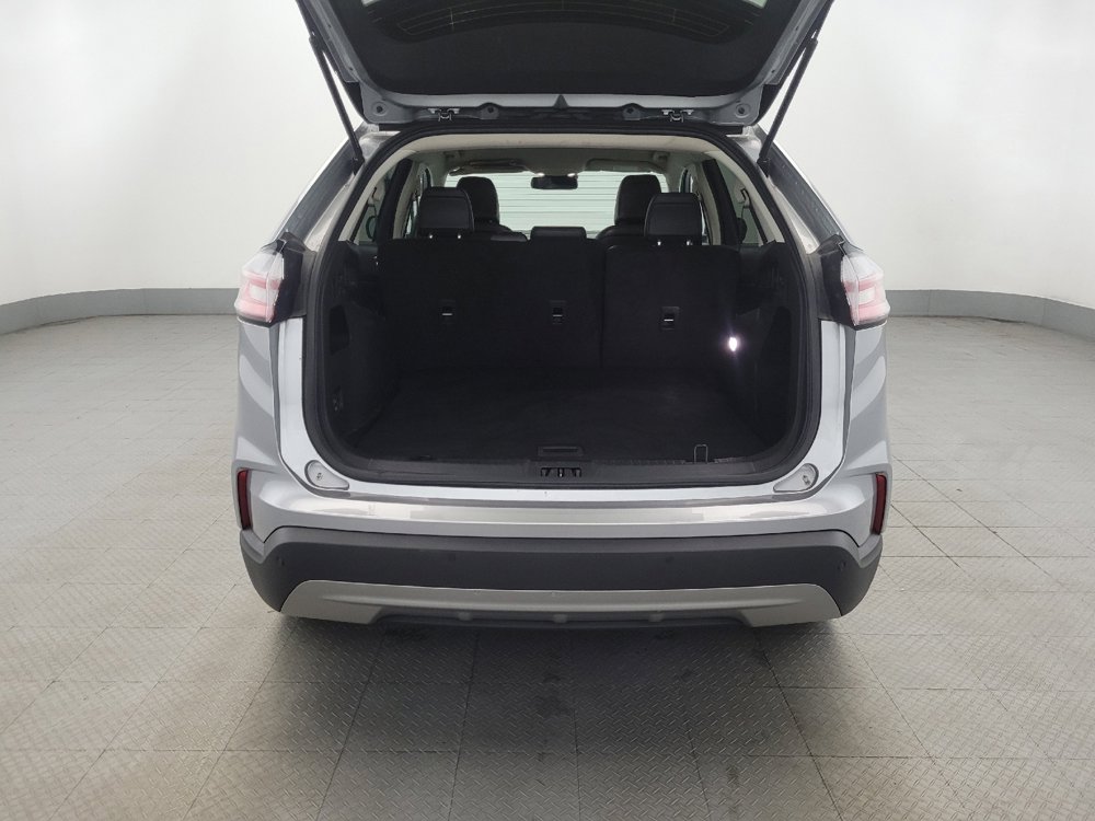 Used 2024 Ford Edge SEL image 29