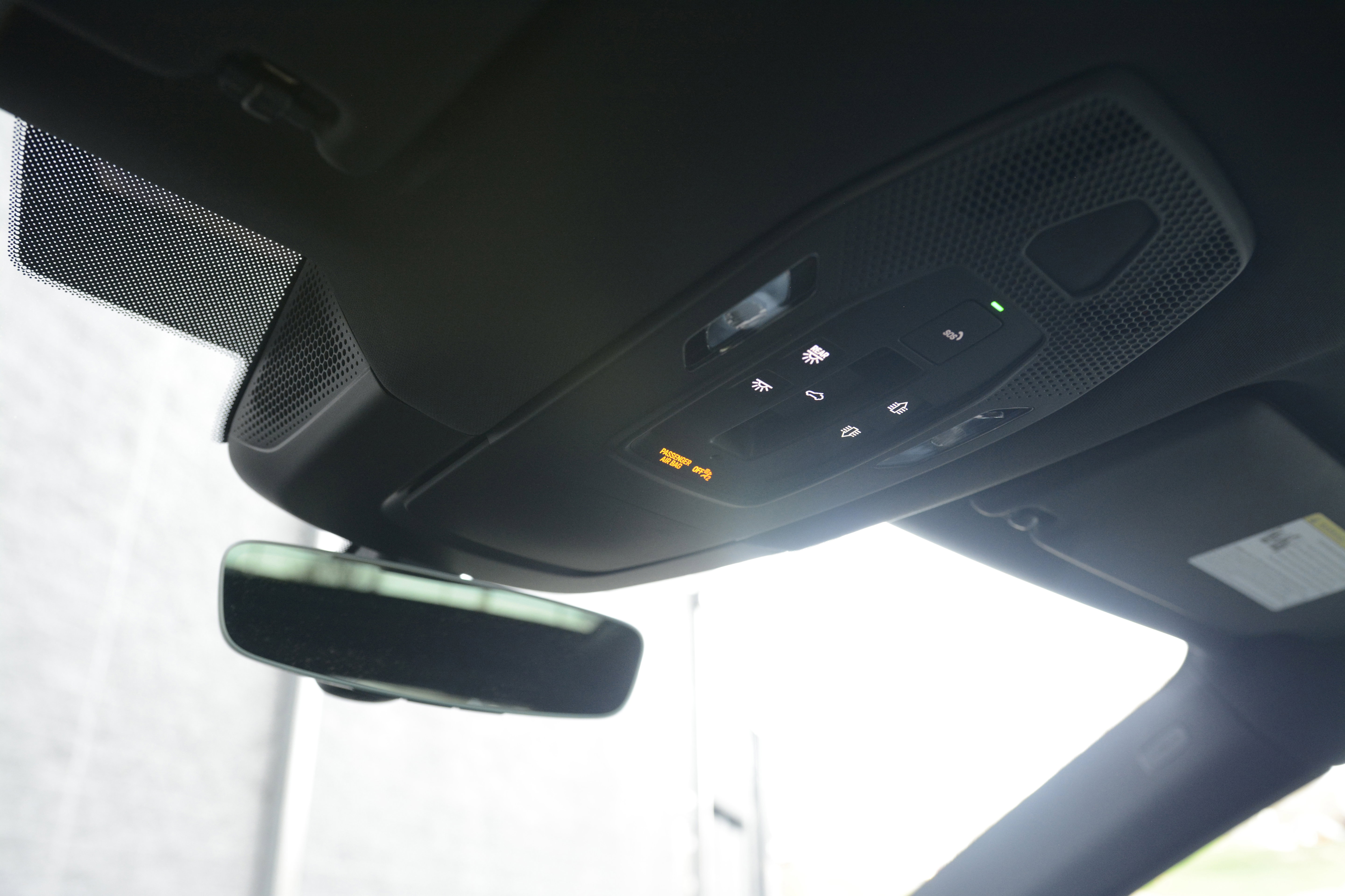 Certified 2025 Porsche Macan 4 Electric image 22