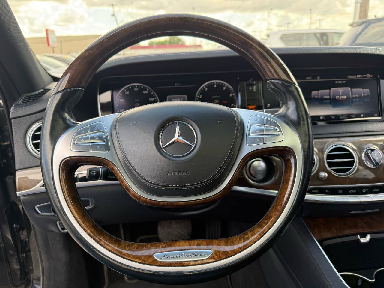 Used 2015 Mercedes-Benz S 550 Sedan image 13