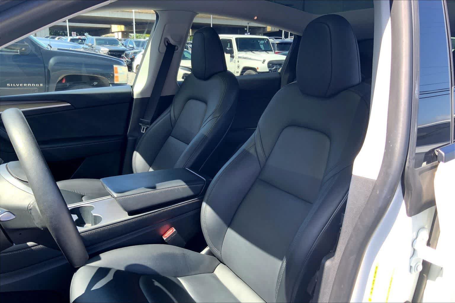 Used 2023 Tesla Model Y Long Range AWD/4WD image 11