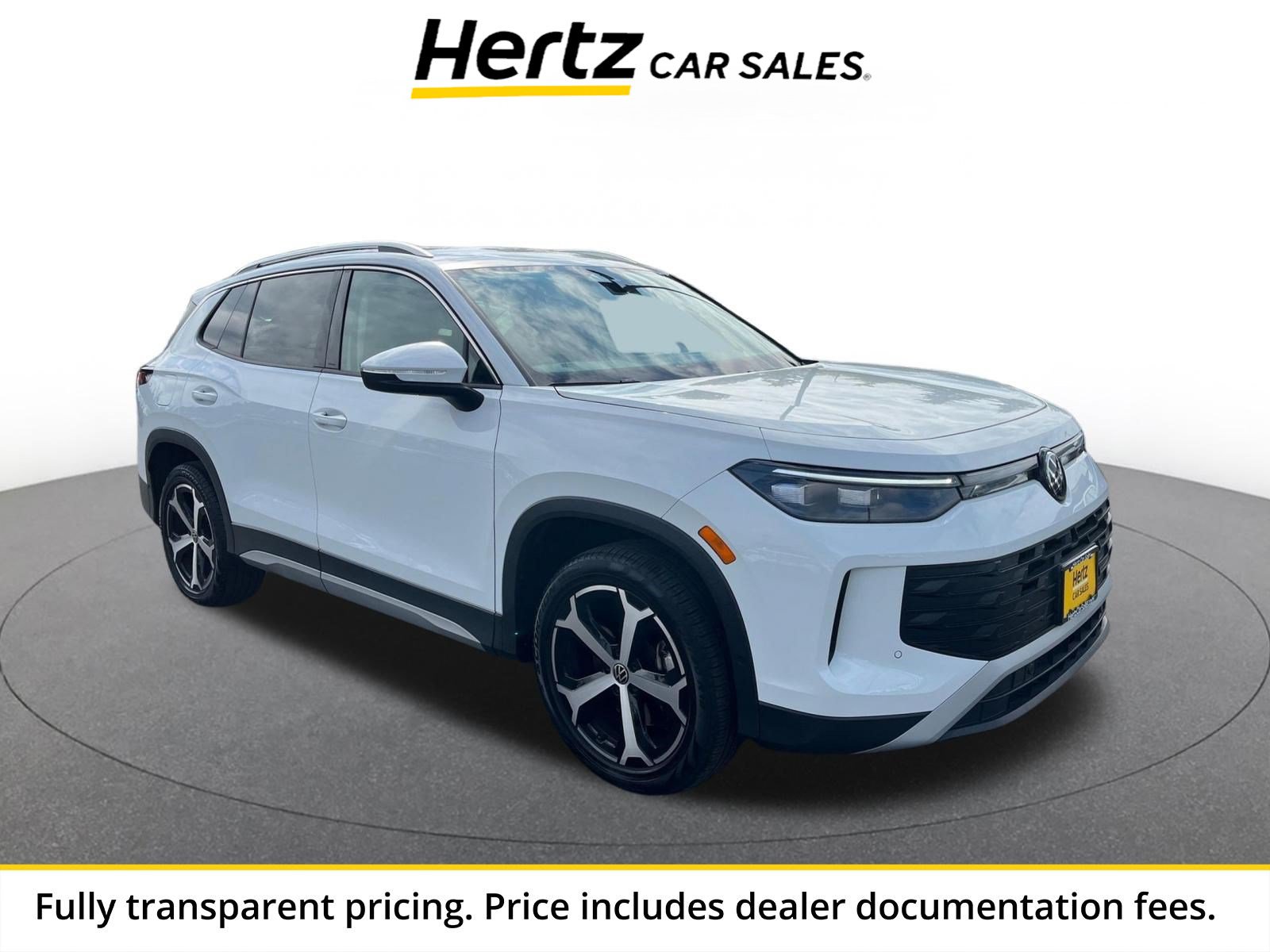 Used 2026 Volkswagen Tiguan SE AWD/4WD image 1