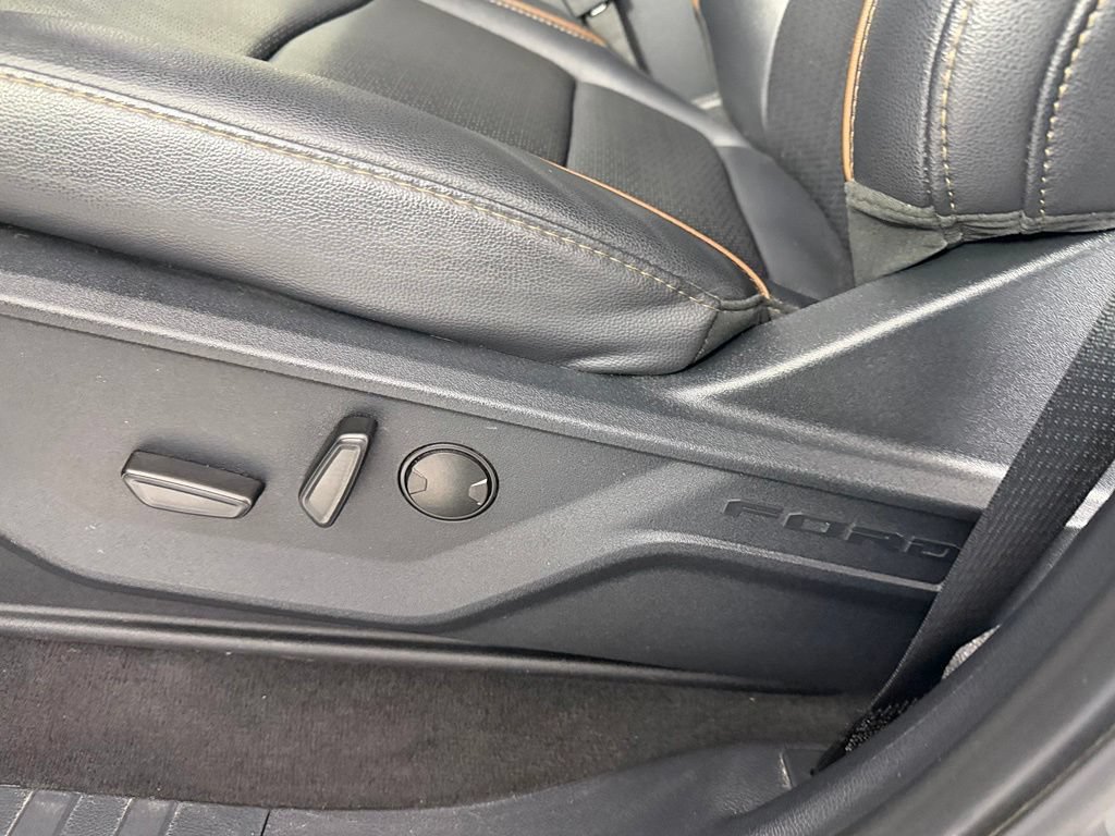 Used 2026 Ford F350 Lariat AWD/4WD image 24