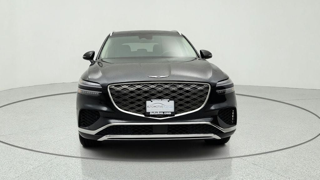Used 2026 Genesis GV70 2.5T Advanced AWD/4WD image 2