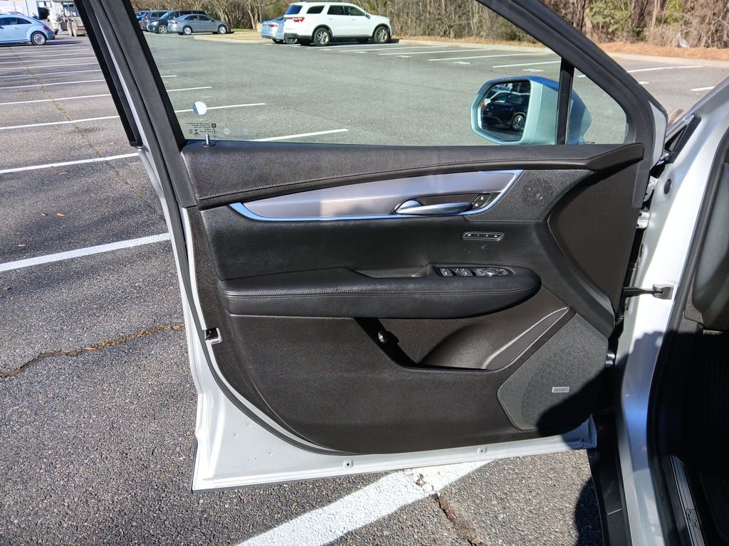 Used 2019 Cadillac XT5 Luxury image 11